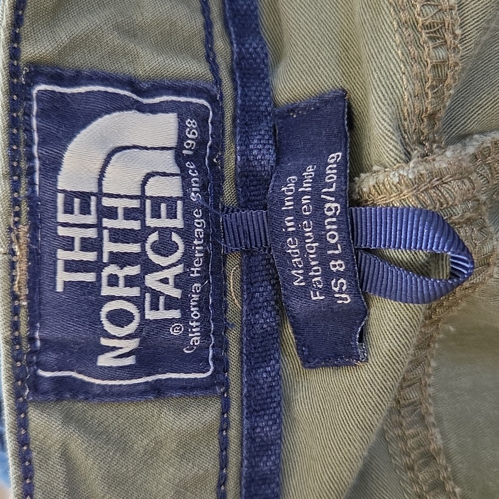 The North Face Sage Green Shorts Size 8 Long - Picture 3 of 3